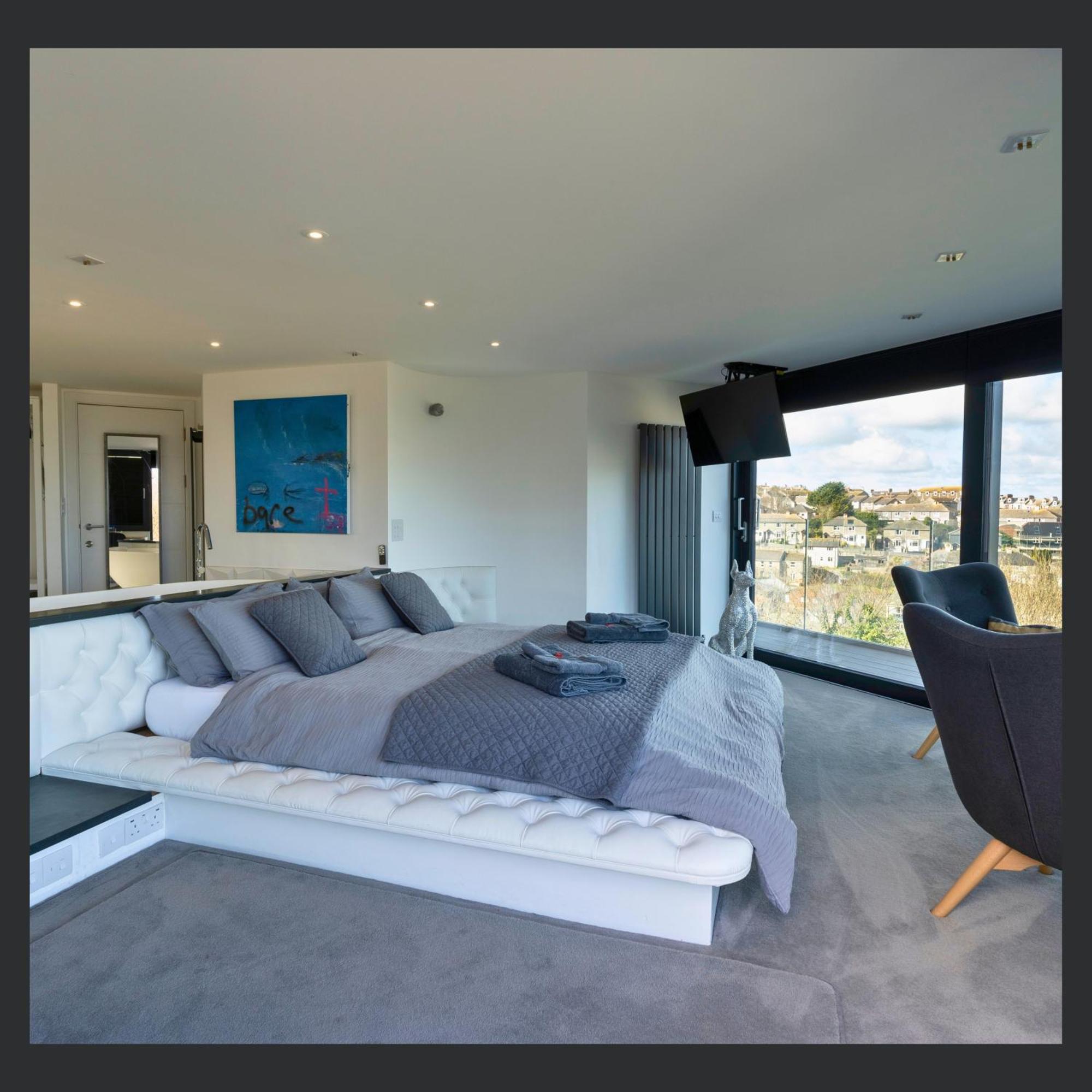 Uno St Ives - Luxury Serviced Accommodation المظهر الخارجي الصورة