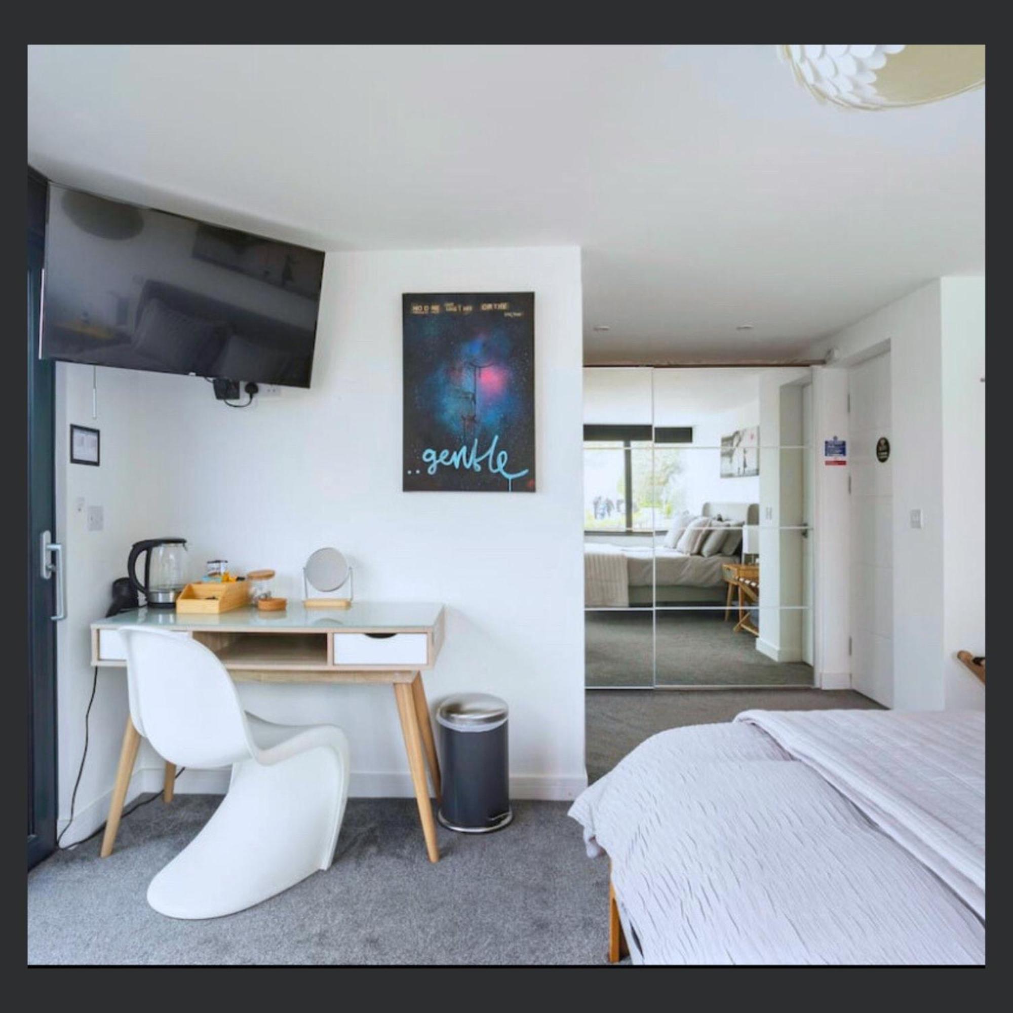 Uno St Ives - Luxury Serviced Accommodation الغرفة الصورة