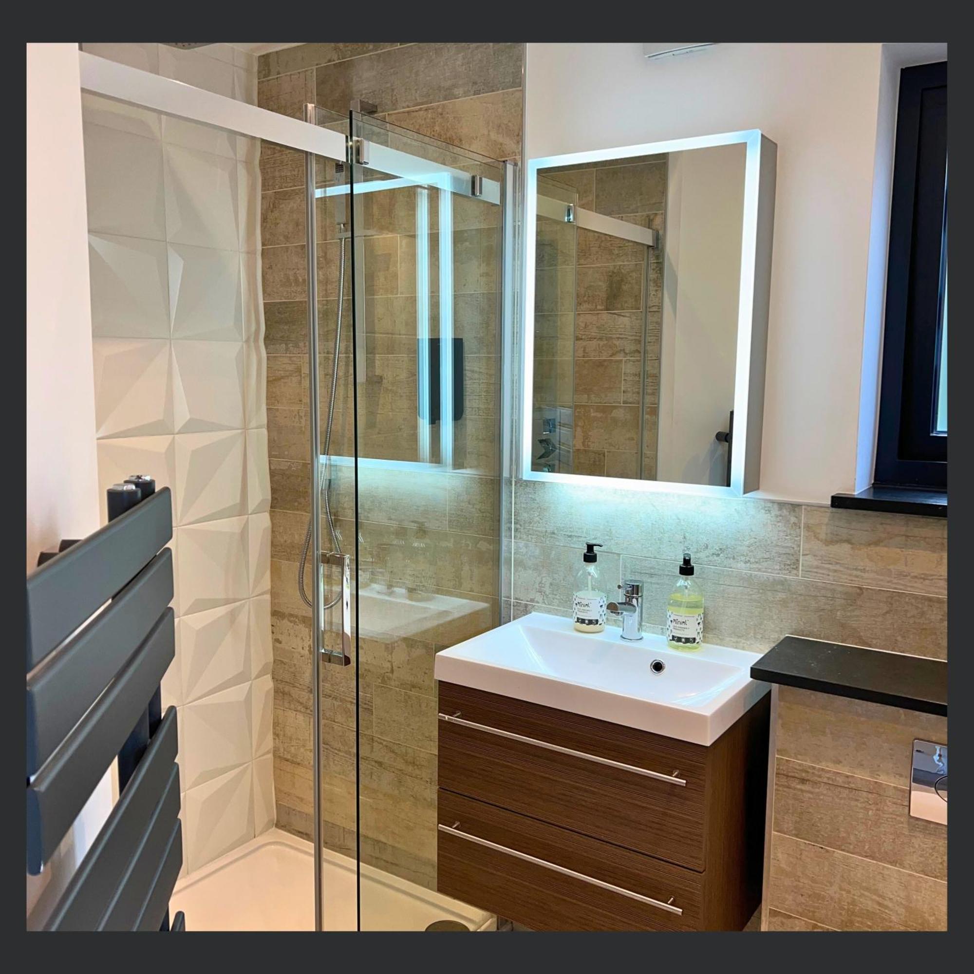 Uno St Ives - Luxury Serviced Accommodation الغرفة الصورة
