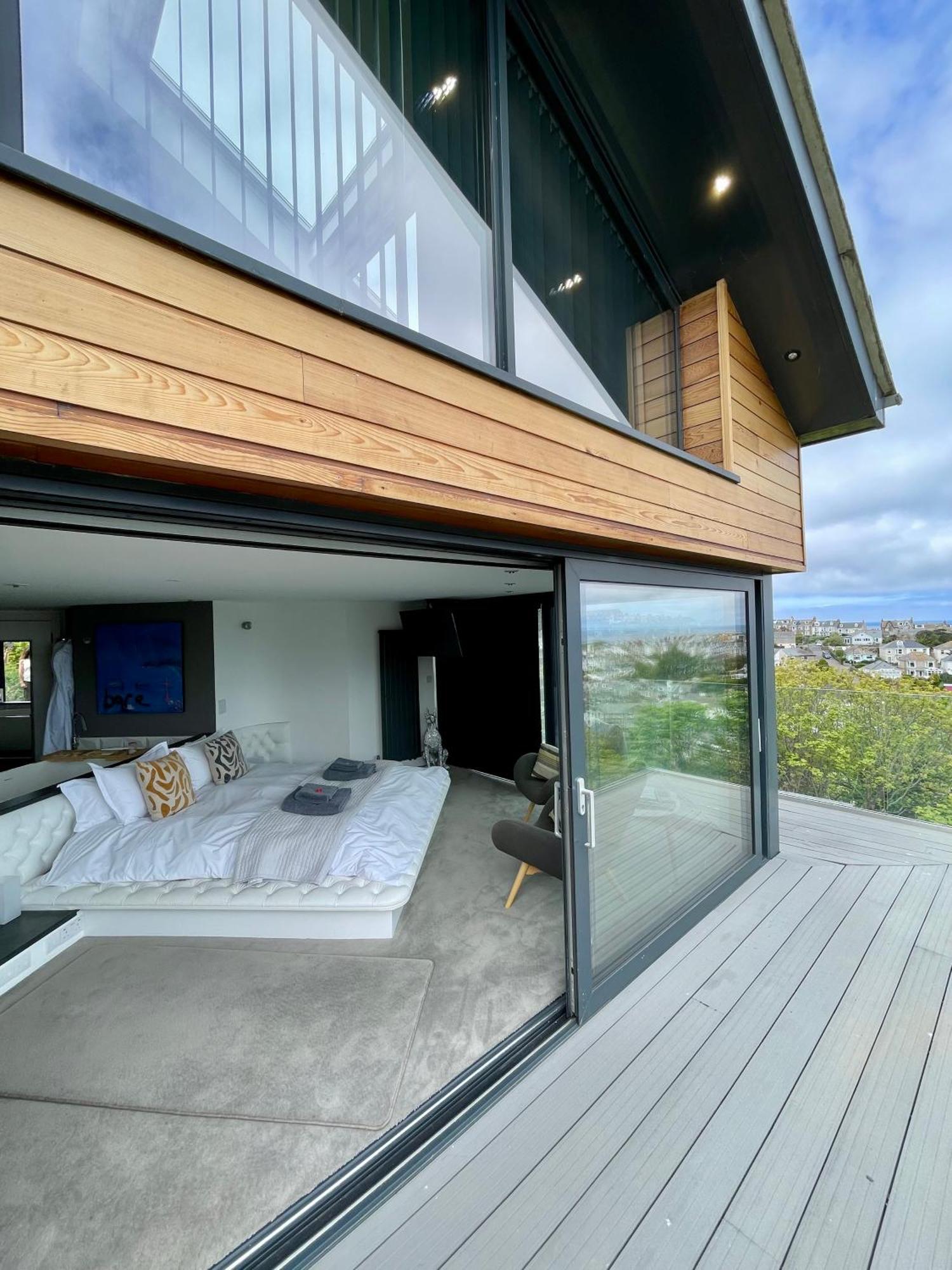 Uno St Ives - Luxury Serviced Accommodation المظهر الخارجي الصورة